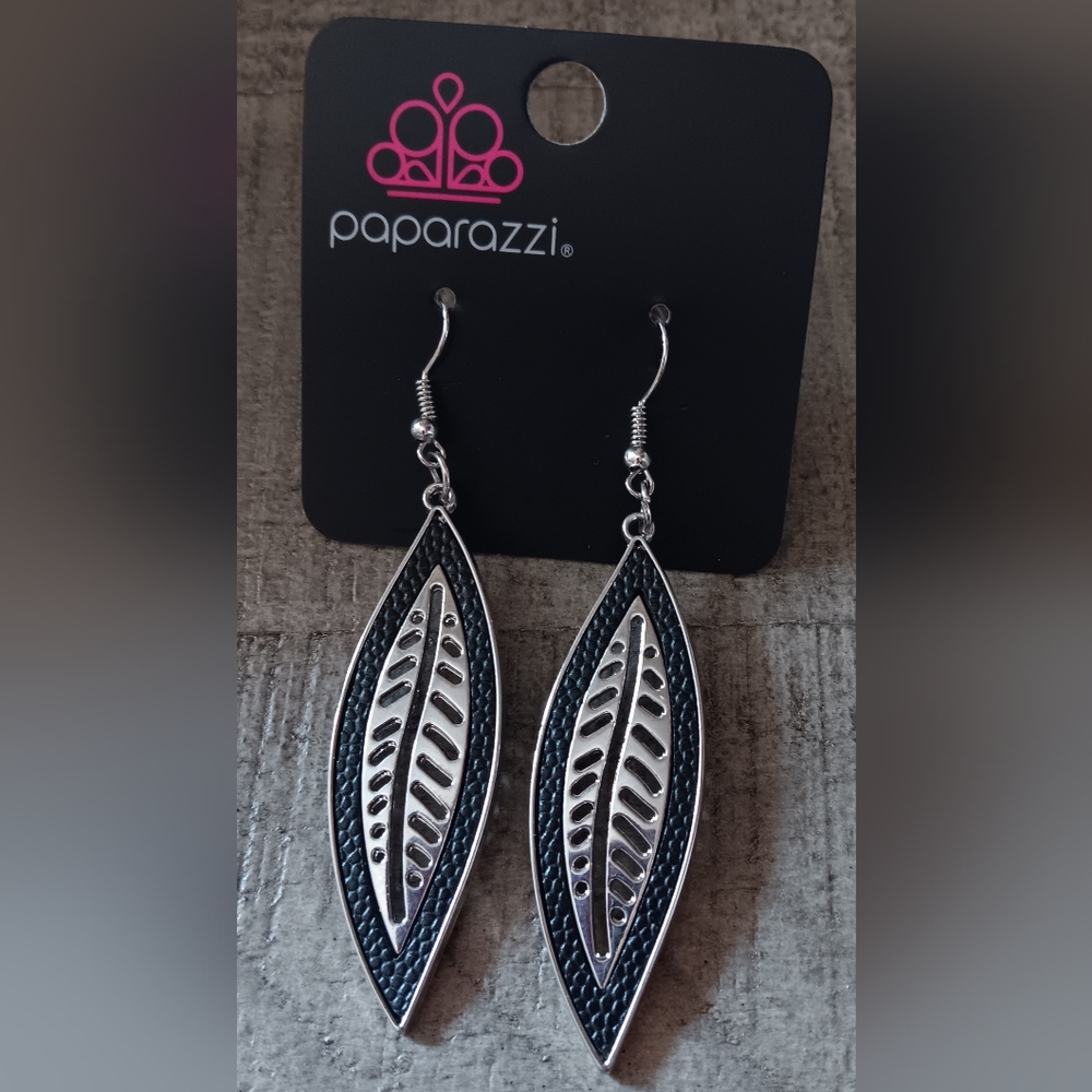 Paparazzi Silver and Black Leaf Earrings